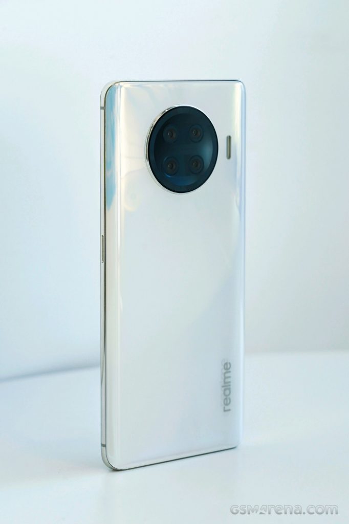 realme Race
