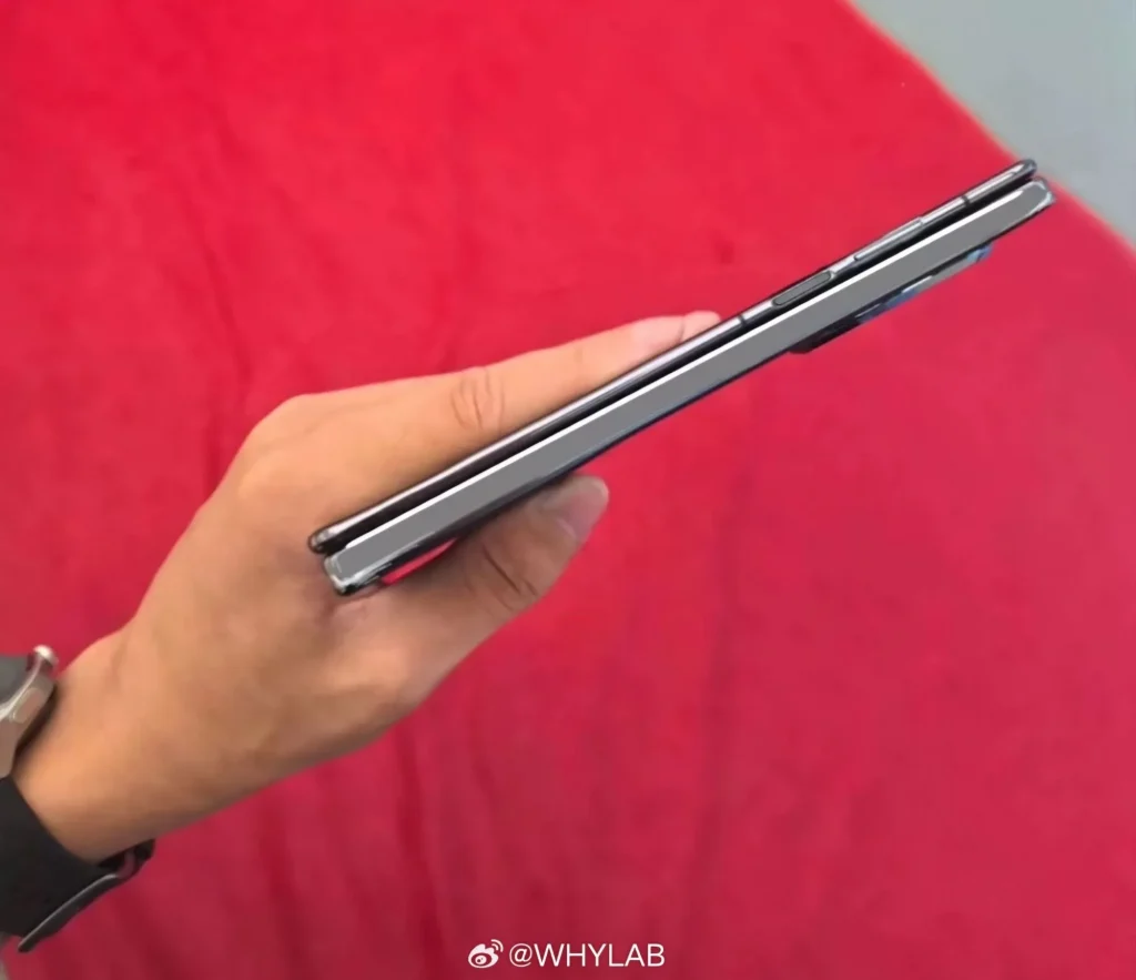 HUAWEI Mate XT